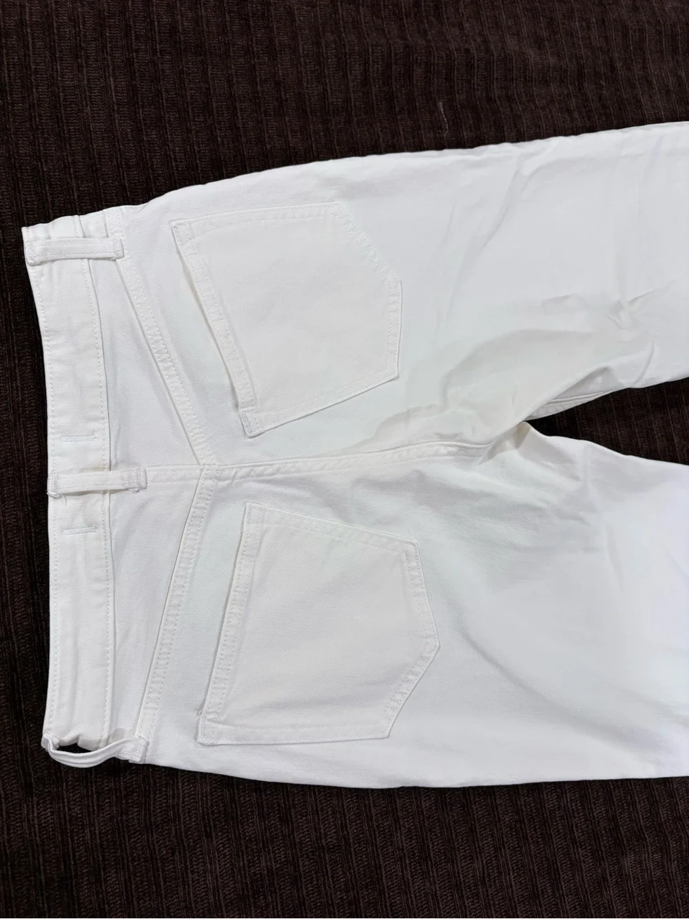 Abercrombie Curve Love 90s Relaxed Ultra High Rise White Cuffed Jeans 26